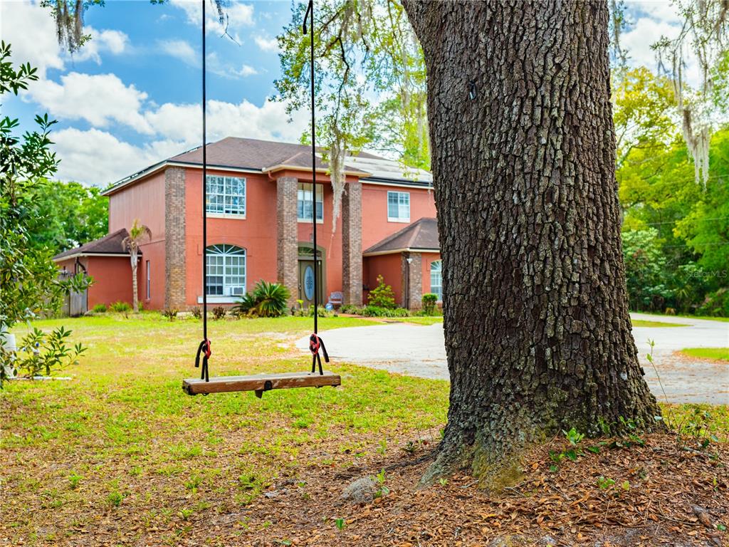 135 West Trade Winds Road Winter Springs, FL 32708 - Photo 3 of 45