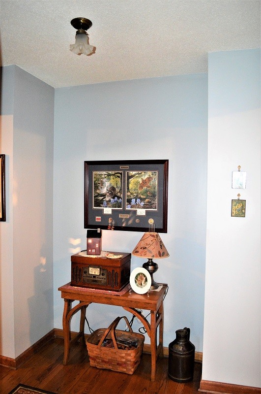 505 W Road Morrison, TN 37357 - Photo 12 of 44 a living room with furniture and a flat screen tv