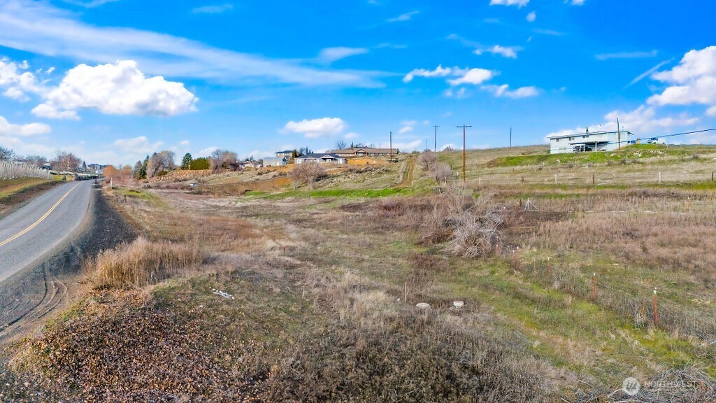 -nka Zier Road Yakima, WA 98908 - Photo 8 of 8