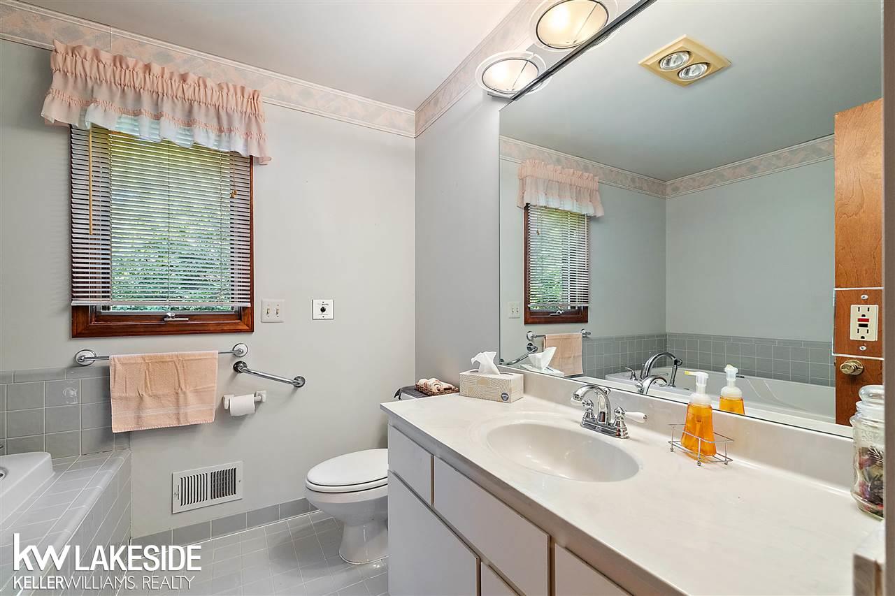 16240 32 Mile Road Ray, MI 48096 - Photo 47 of 50