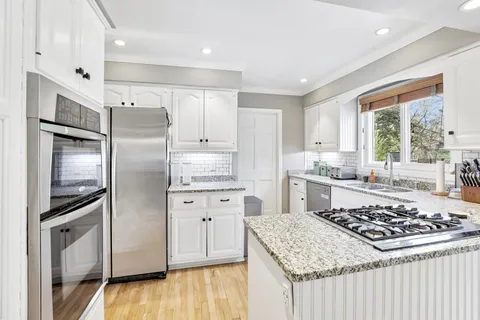 $719,900 | 6510 Woodgate Road, Middleton, WI 53562