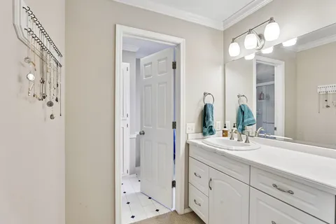 $719,900 | 6510 Woodgate Road, Middleton, WI 53562