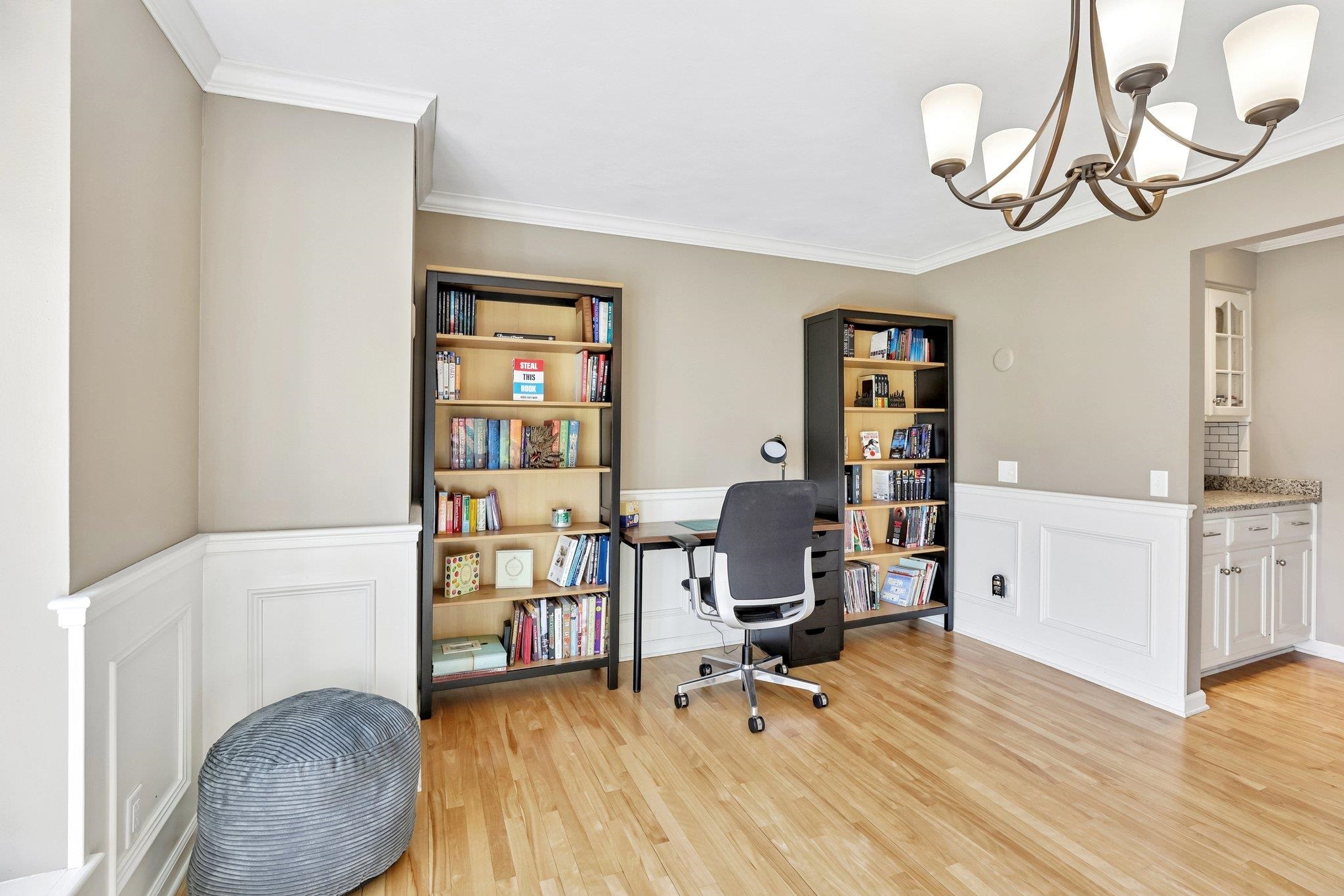 6510 Woodgate Road Middleton, WI 53562 - Photo 8 of 65