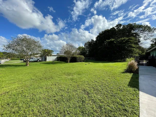 $259,000 | 5122 Lake Boulevard, Delray Beach, FL 33484