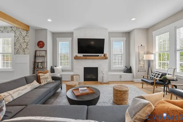 $1,150,000 | 16200 Mitchells Mill Court, Midlothian, VA 23112