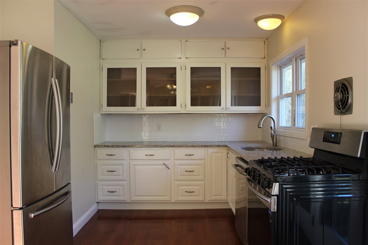 340 Ocean Road Portsmouth, NH 03801 - Photo 2 of 40 Gallery Image 2