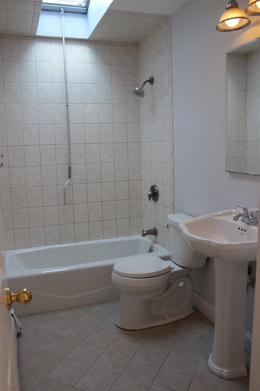 340 Ocean Road Portsmouth, NH 03801 - Photo 13 of 40 Gallery Image 13