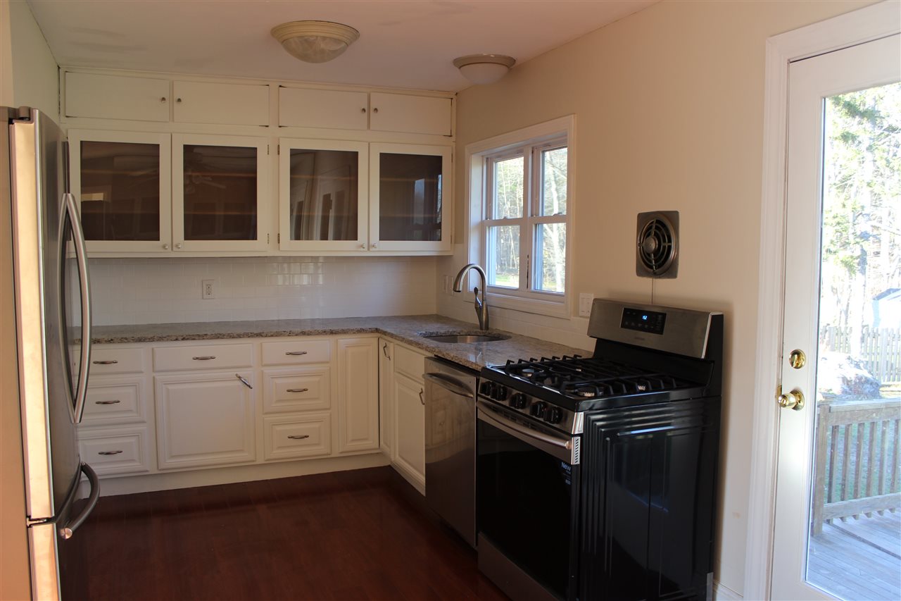 340 Ocean Road Portsmouth, NH 03801 - Photo 5 of 40 Gallery Image 5