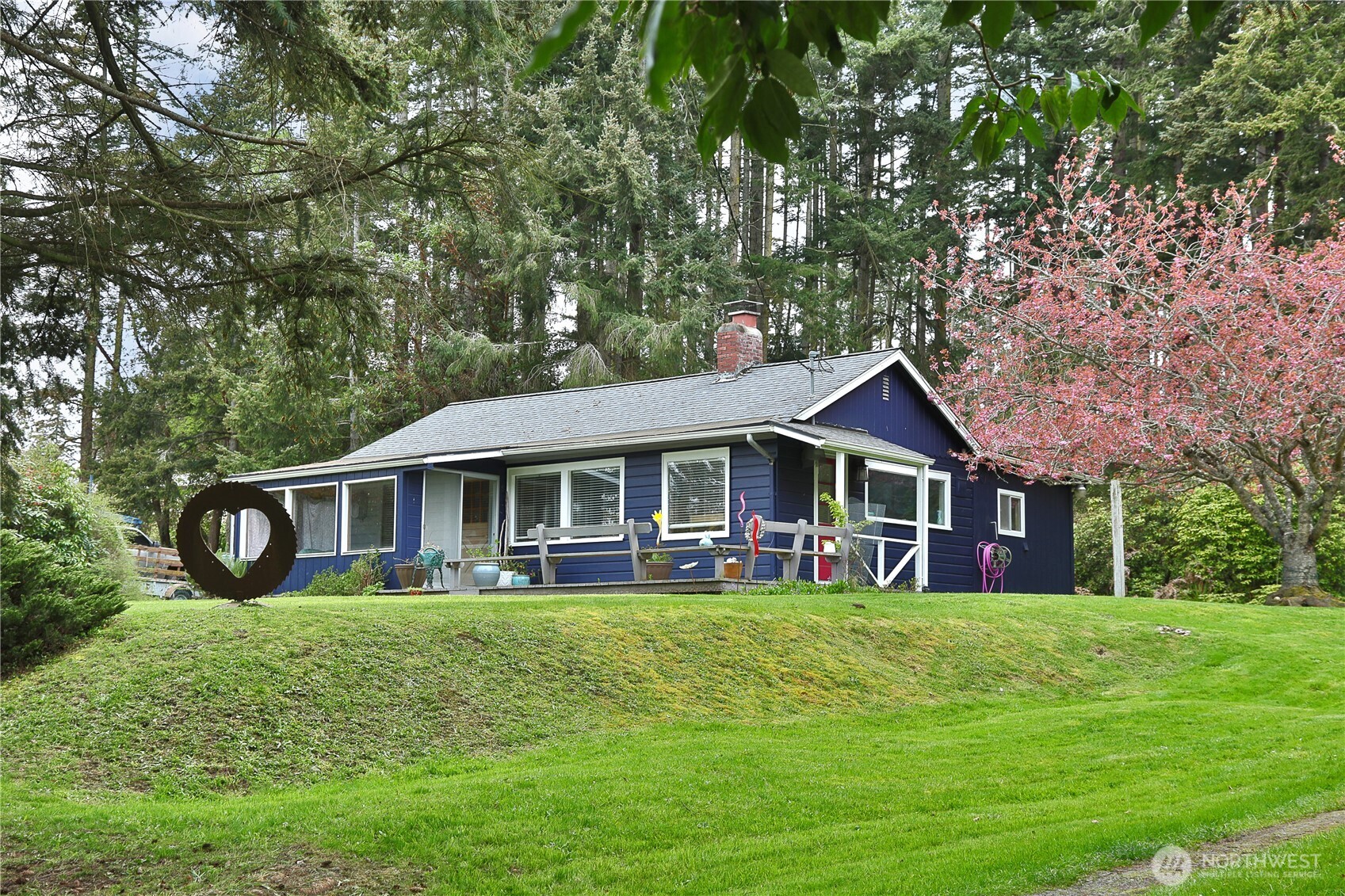 2712 North Bluff Road Greenbank, WA 98253 - Photo 1 of 35 Gallery Image 1