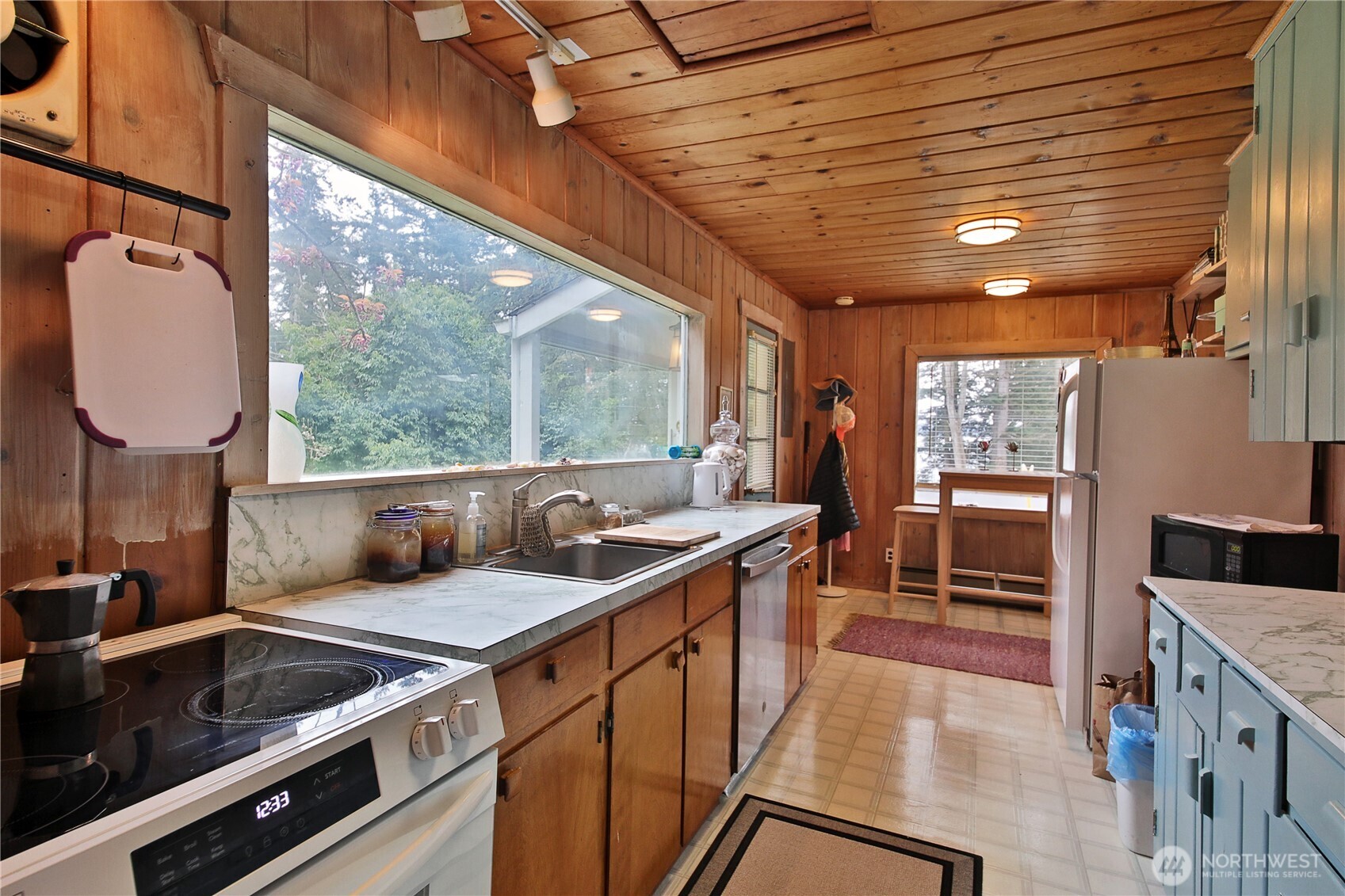 2712 North Bluff Road Greenbank, WA 98253 - Photo 13 of 35 Gallery Image 13