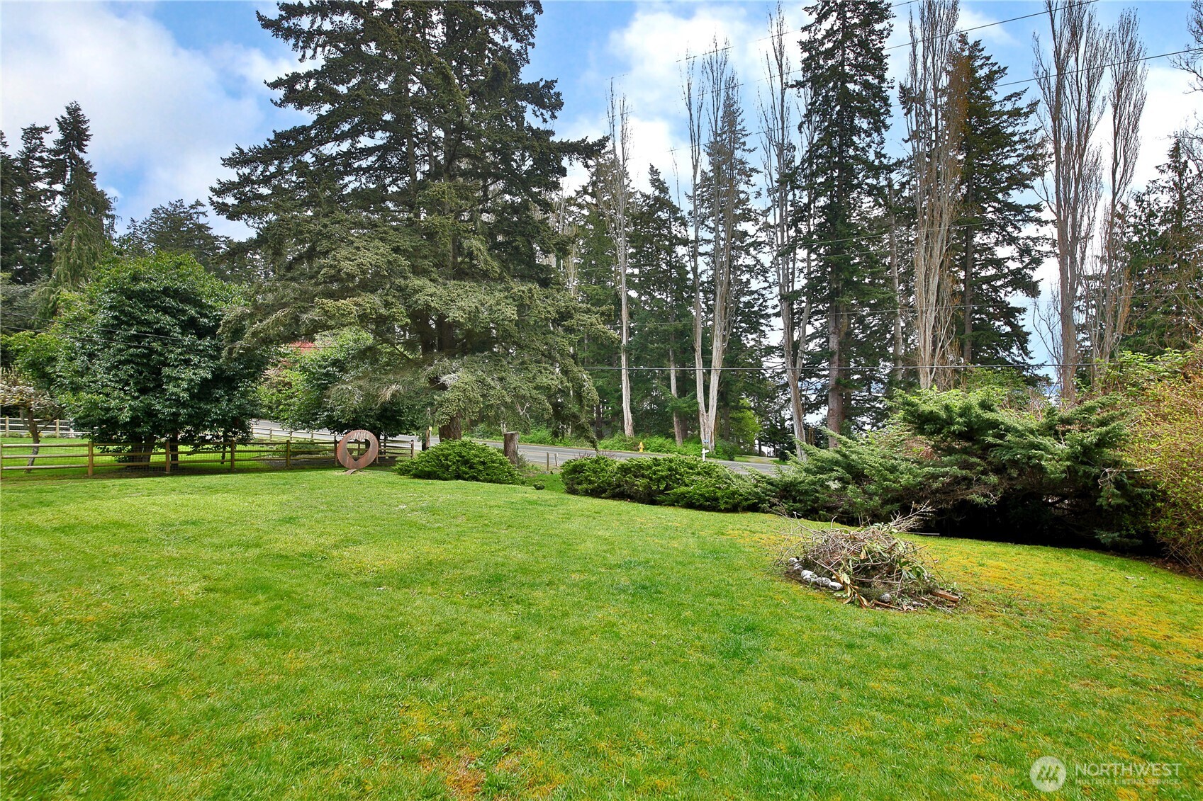 2712 North Bluff Road Greenbank, WA 98253 - Photo 21 of 35 Gallery Image 21