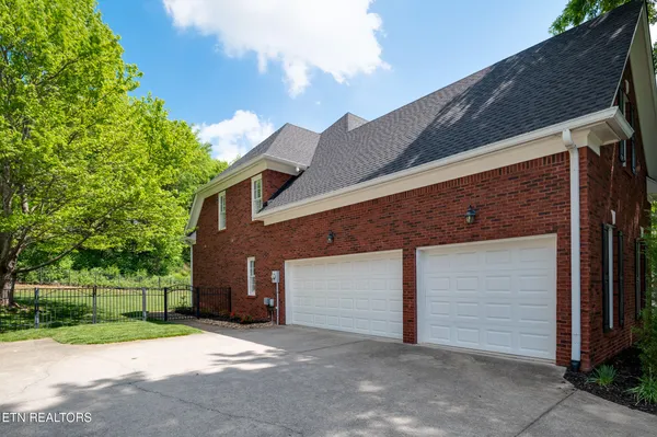 $1,050,000 | 11912 Abners Ridge Drive, Knoxville, TN 37934