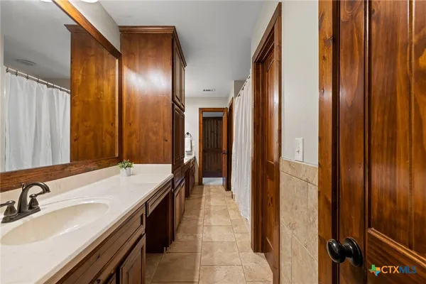 $2,375,000 | 1130 Eastern Oaks, Florence, TX 76527