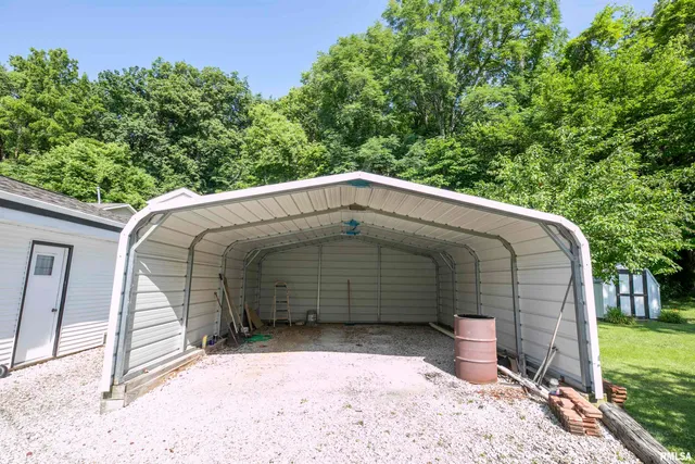 $65,500 | 578 North Hamm Lane, Astoria, IL 61501