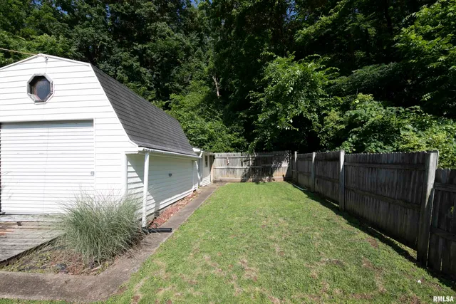 $65,500 | 578 North Hamm Lane, Astoria, IL 61501