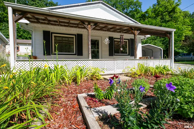 $65,500 | 578 North Hamm Lane, Astoria, IL 61501