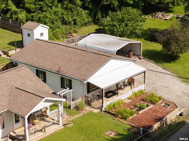 $65,500 | 578 North Hamm Lane, Astoria, IL 61501