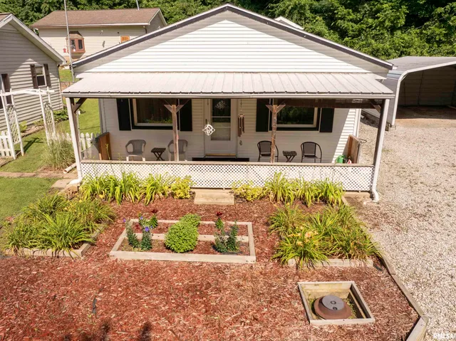 $65,500 | 578 North Hamm Lane, Astoria, IL 61501