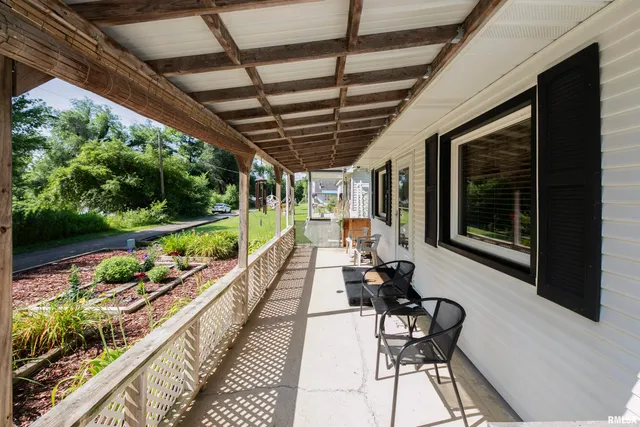 $65,500 | 578 North Hamm Lane, Astoria, IL 61501