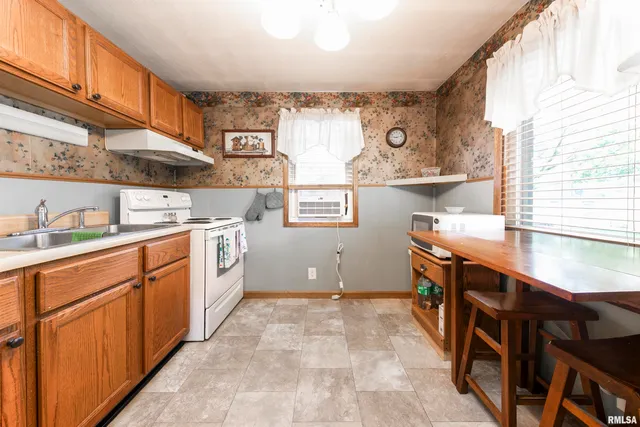 $65,500 | 578 North Hamm Lane, Astoria, IL 61501