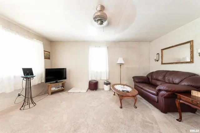 $65,500 | 578 North Hamm Lane, Astoria, IL 61501