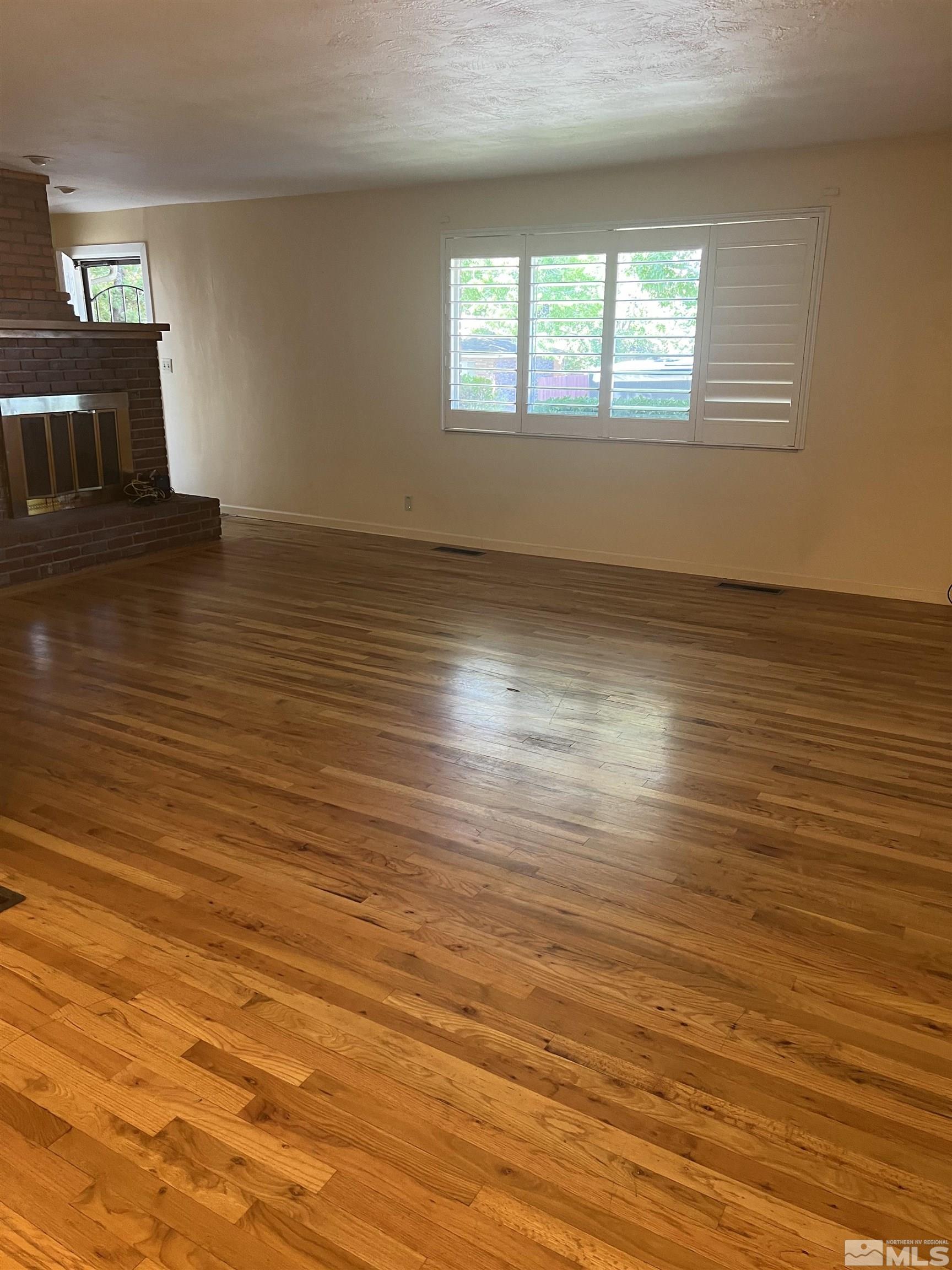 740 Edelweiss Street Reno, NV 89502 - Photo 4 of 13 Photo 4