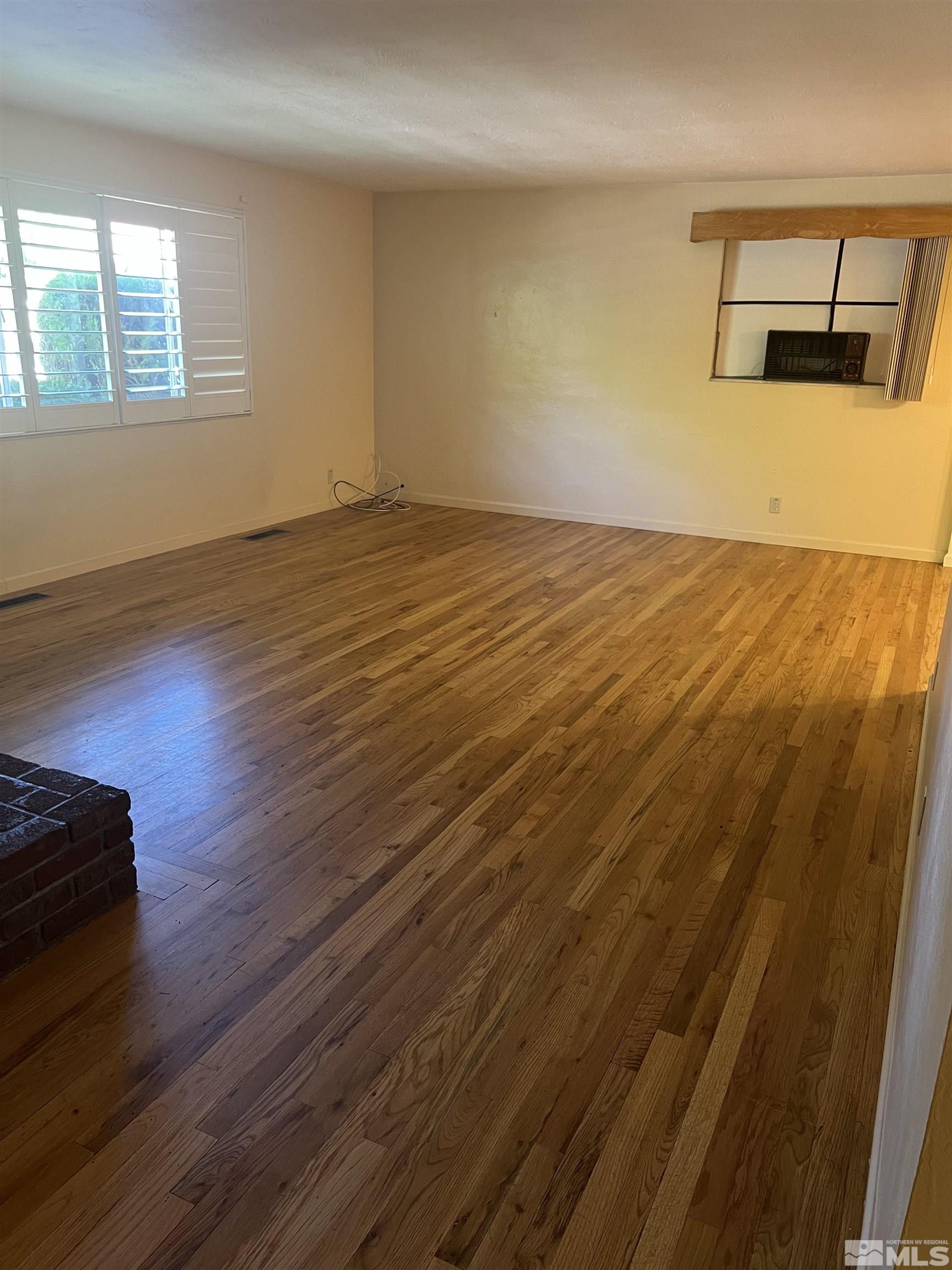 740 Edelweiss Street Reno, NV 89502 - Photo 5 of 13 Photo 5