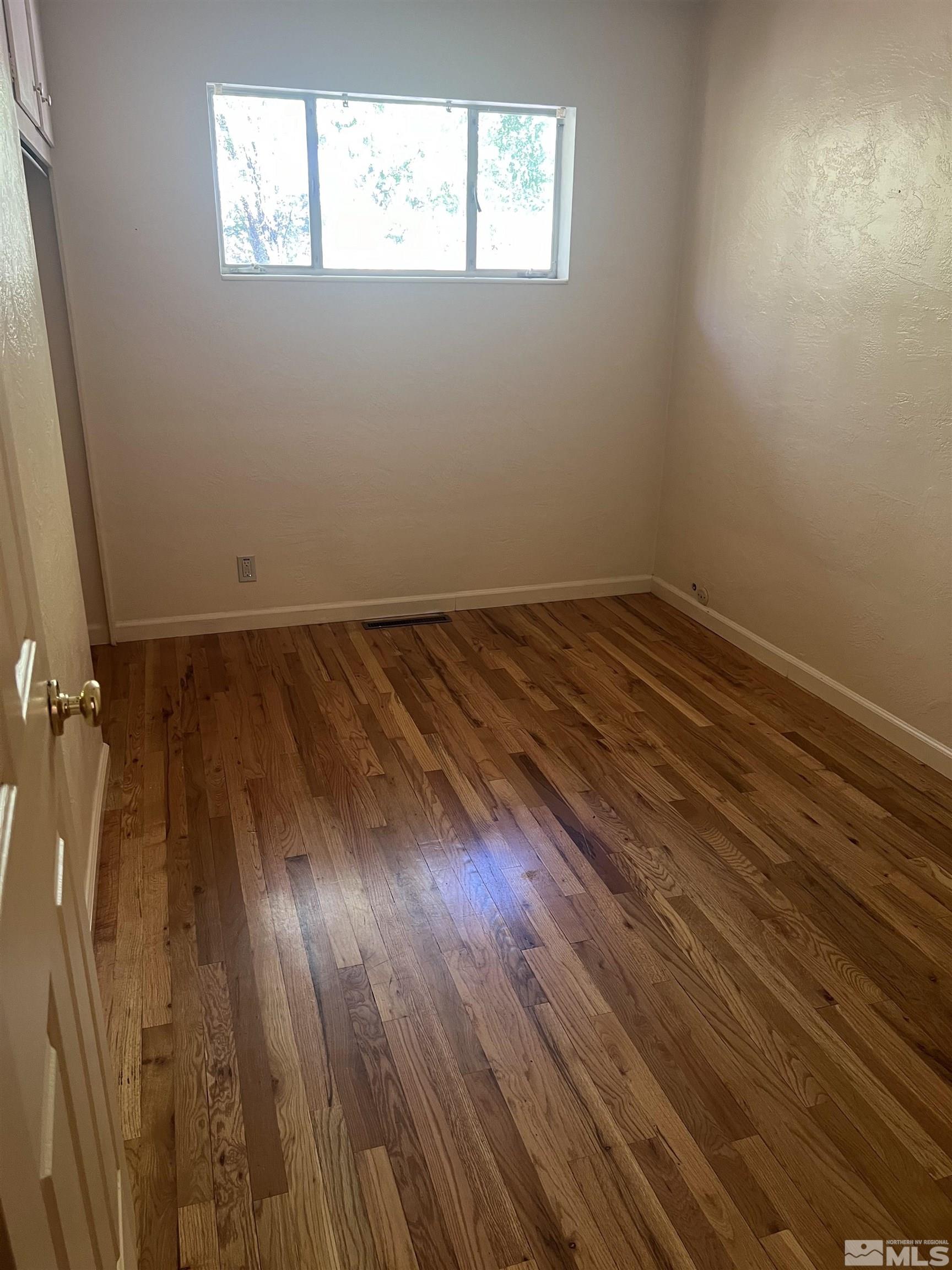 740 Edelweiss Street Reno, NV 89502 - Photo 6 of 13 Photo 6