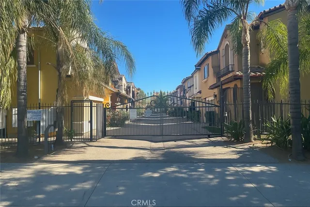 $4,600 | 16706 Tim Lane, Van Nuys, CA 91406