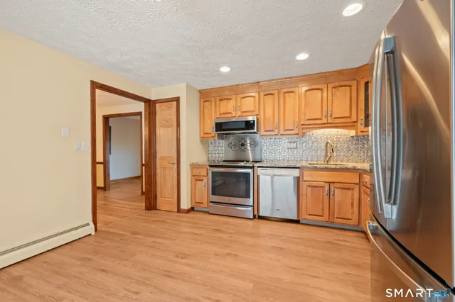 $499,900 | 42 John Marshall Drive, Glastonbury, CT 06033