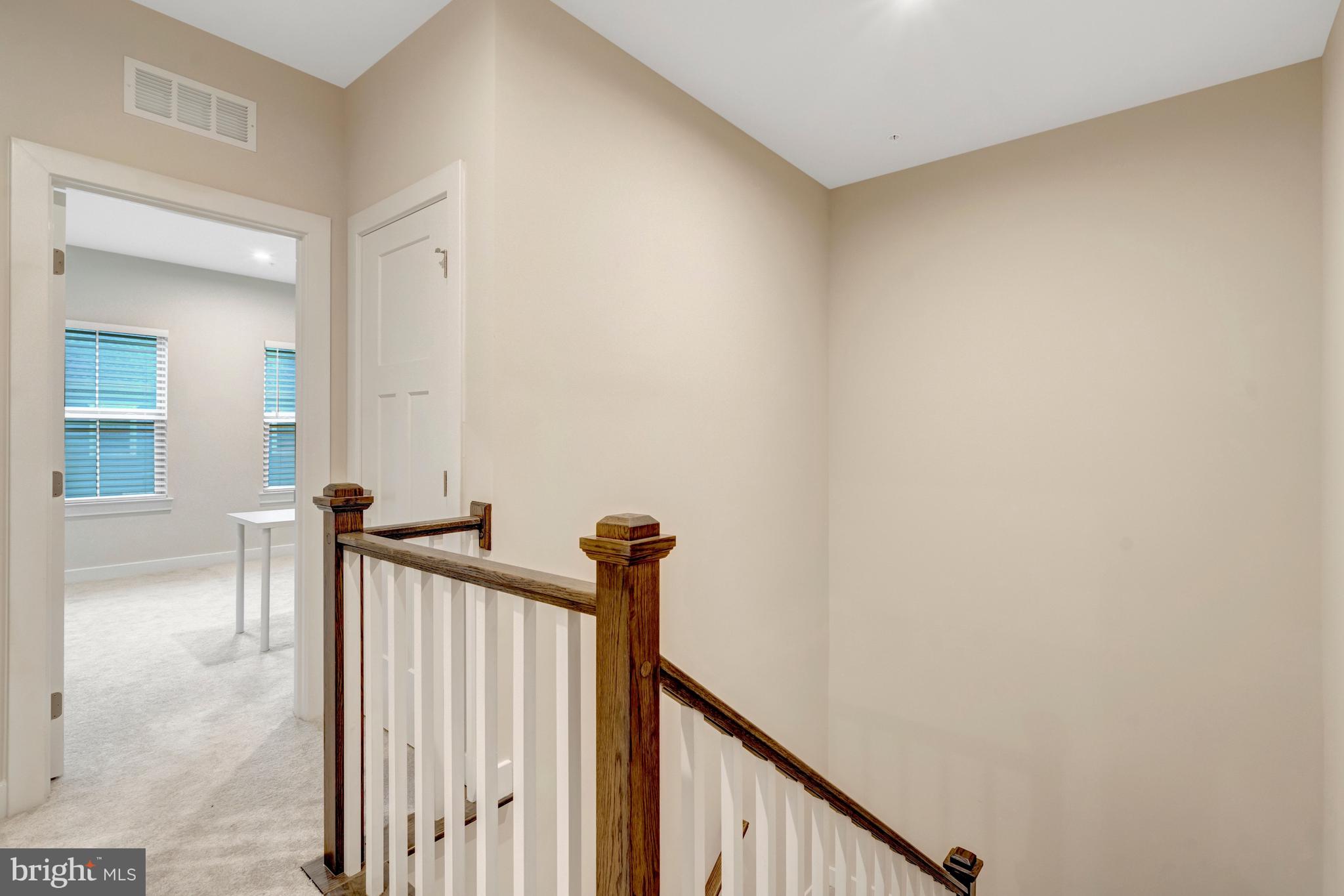 42558 Invergordon Terrace Sterling, VA 20166 - Photo 20 of 38