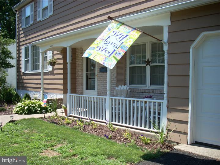 1484 Foster Road Warminster, PA 18974 - Photo 2 of 25 Porch