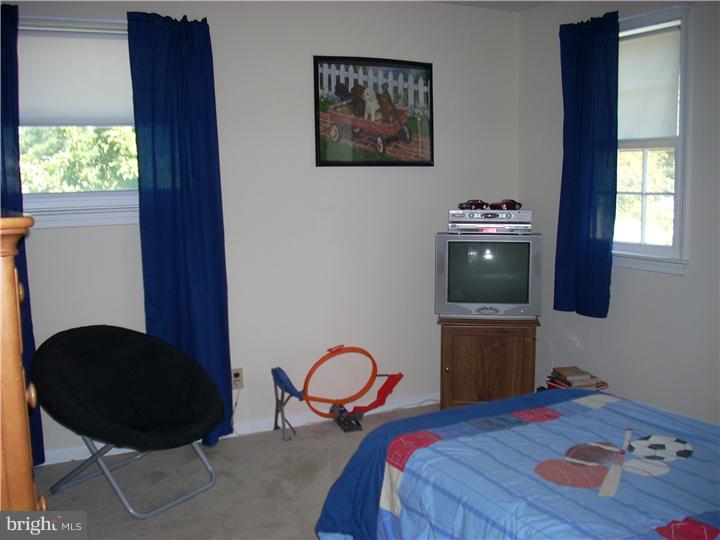1484 Foster Road Warminster, PA 18974 - Photo 16 of 25 Bedroom 2