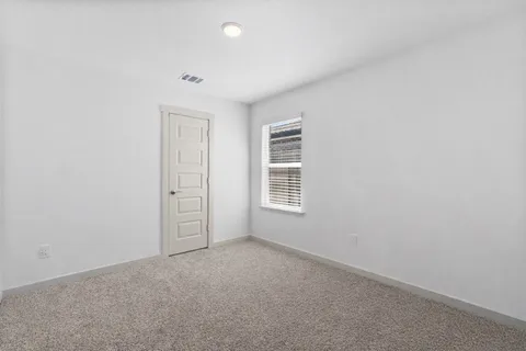 $340,000 | 13220 Lago Acero Lane, Texas City, TX 77568