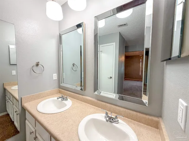 $1,595 | 2299 Scenic Highway, Unit P8, Pensacola, FL 32503