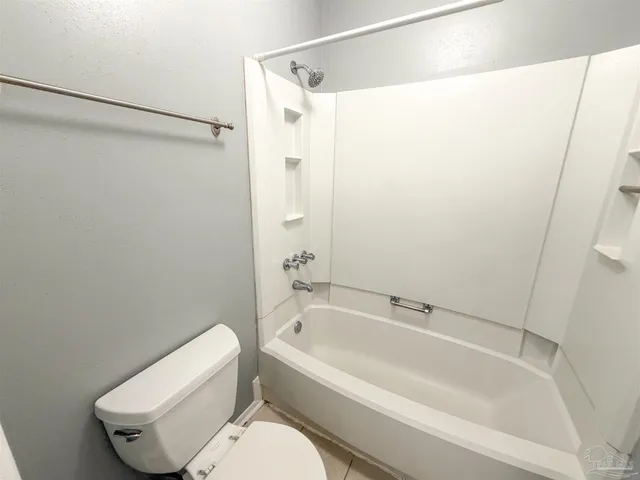 $1,595 | 2299 Scenic Highway, Unit P8, Pensacola, FL 32503