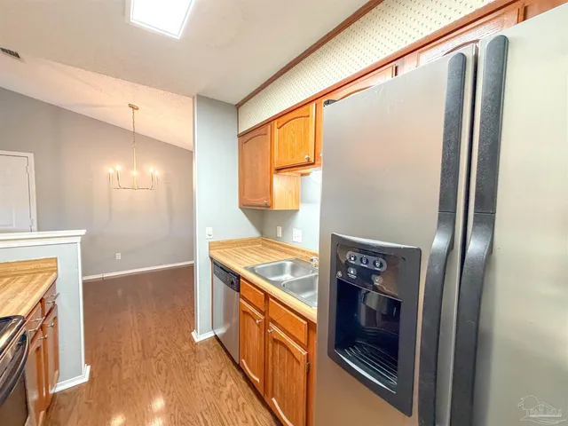 $1,595 | 2299 Scenic Highway, Unit P8, Pensacola, FL 32503