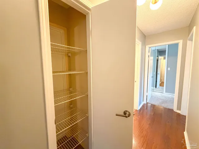 $1,595 | 2299 Scenic Highway, Unit P8, Pensacola, FL 32503