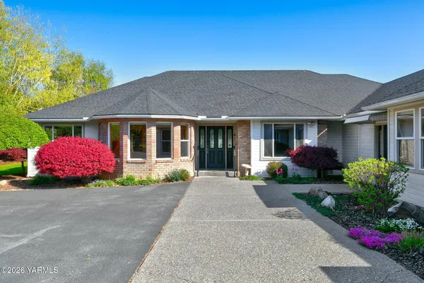 $965,000 | 613 South Friedline Road, Yakima, WA 98908