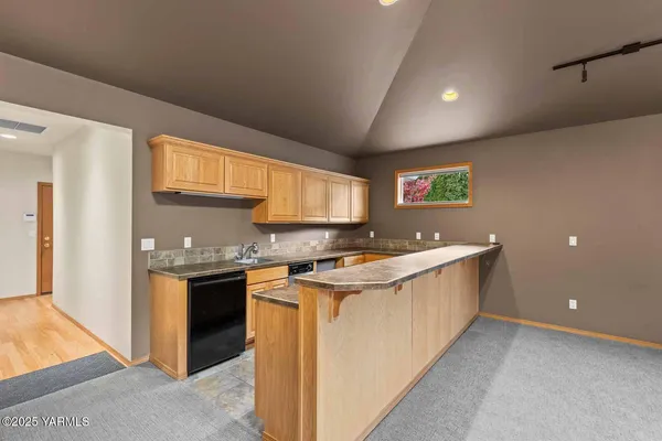 $985,000 | 613 South Friedline Road, Yakima, WA 98908