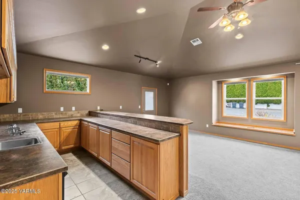 $985,000 | 613 South Friedline Road, Yakima, WA 98908