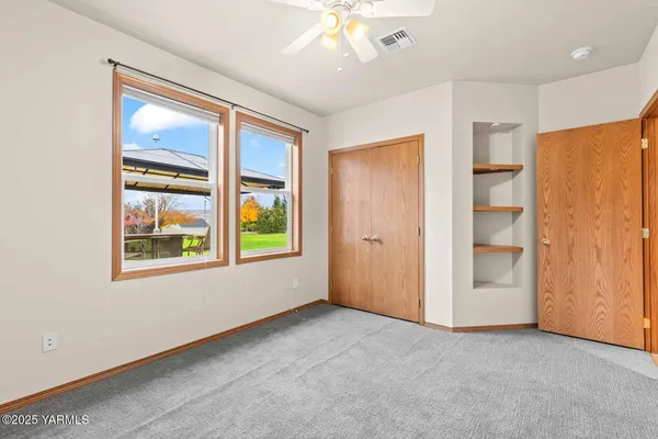 $985,000 | 613 South Friedline Road, Yakima, WA 98908