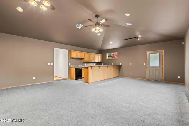 $985,000 | 613 South Friedline Road, Yakima, WA 98908