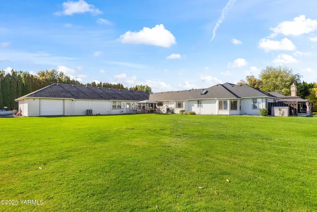 $985,000 | 613 South Friedline Road, Yakima, WA 98908