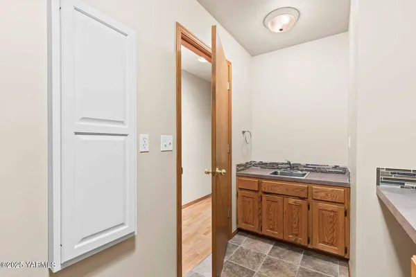 $965,000 | 613 South Friedline Road, Yakima, WA 98908