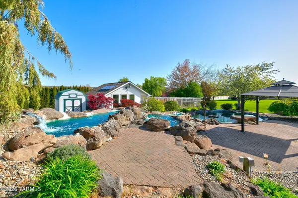 $965,000 | 613 South Friedline Road, Yakima, WA 98908