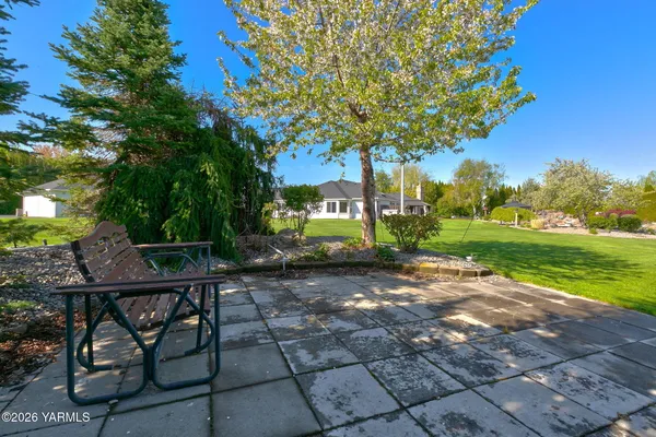 $965,000 | 613 South Friedline Road, Yakima, WA 98908