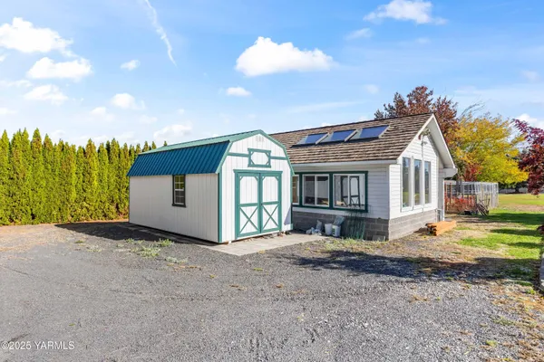 $965,000 | 613 South Friedline Road, Yakima, WA 98908