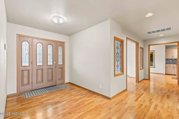 $985,000 | 613 South Friedline Road, Yakima, WA 98908