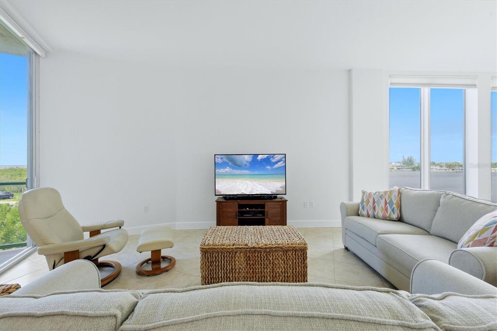 1375 Beach Road, Unit 210 & SLIP 21 Englewood, FL 34223 - Photo 8 of 43 Gallery Image 8